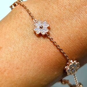 Rose Gold Moissanite clover 🍀 bracelet $70